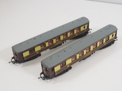Lot 433 - A WRENN OO gauge W3006/7 2-car Brighton Belle...