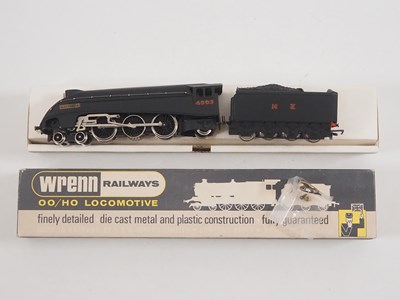 Lot 437 - A WRENN W2213 OO gauge Class A4 steam...