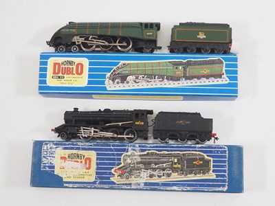 Lot 446 - A pair of HORNBY DUBLO OO gauge 3-rail steam...