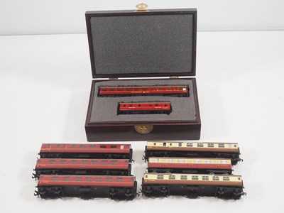 Lot 452 - A group of unboxed HORNBY DUBLO OO gauge...