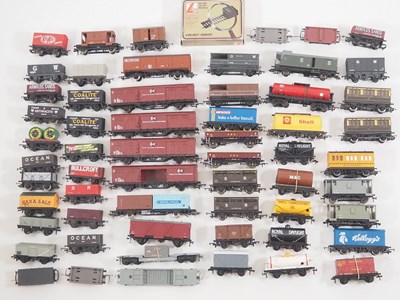 Lot 453 - A large group of unboxed OO gauge wagons and...