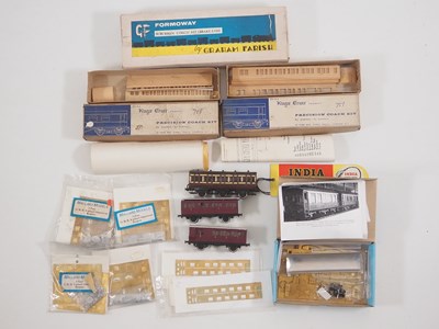 Lot 488 - A group of built and unbuilt OO gauge coach...