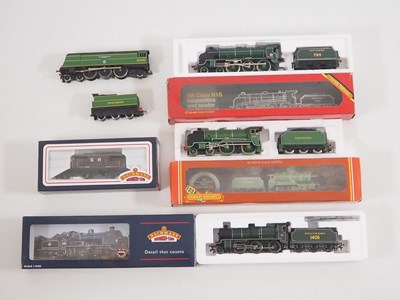 Lot 492 - A group of HORNBY and BACHMANN OO gauge SR...