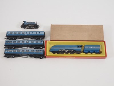 Lot 510 - A TRI-ANG HORNBY OO gauge 'Coronation'...