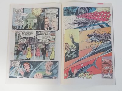 Lot 386 - SWAMP THING #25 (1984 - DC) First cameo...