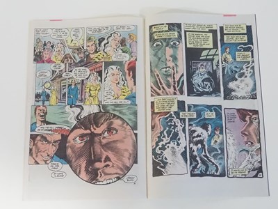 Lot 386 - SWAMP THING #25 (1984 - DC) First cameo...