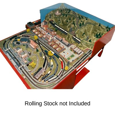 Lot 14 - A spectacular N gauge model railway layout...