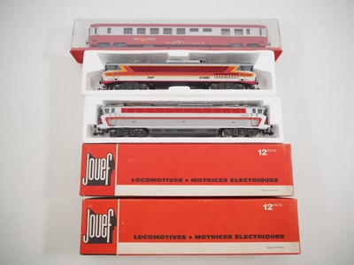 Lot 52 - A large group of HO gauge French outline...