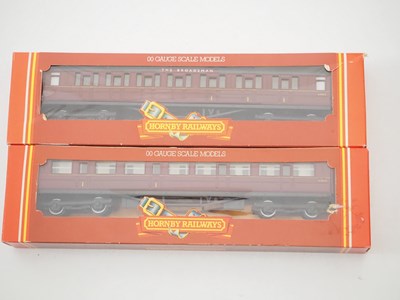 Lot 73 - A group of HORNBY OO gauge passenger coaches...
