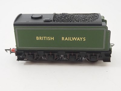 Lot 82 - A HORNBY OO gauge R3070 Class A1 steam...