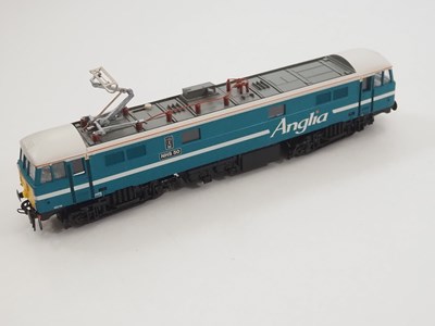 Lot 91 - A group of HORNBY OO gauge electric...