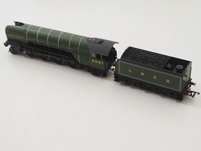 Lot 92 - A pair of HORNBY OO gauge LNER steam locos...