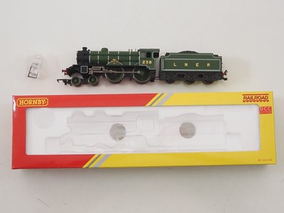 Lot 92 - A pair of HORNBY OO gauge LNER steam locos...