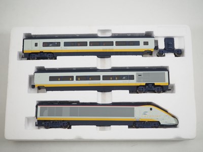 Lot 134 - A HORNBY OO gauge R2379 Eurostar 6 car high...