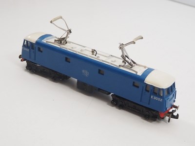 Lot 229 - A HORNBY DUBLO OO gauge 3245 3-rail AL-1...