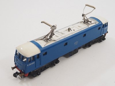 Lot 229 - A HORNBY DUBLO OO gauge 3245 3-rail AL-1...