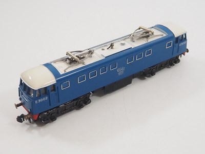 Lot 229 - A HORNBY DUBLO OO gauge 3245 3-rail AL-1...