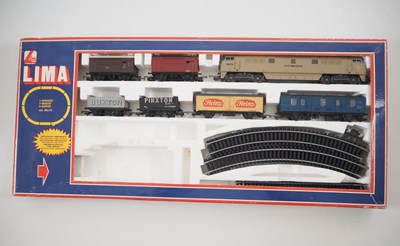 Lot 232 - A LIMA OO gauge freight train set comprising a...