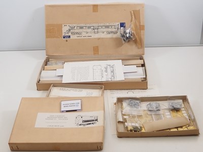 Lot 267 - A group of O gauge GWR unbuilt passenger coach...