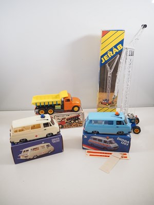 Lot 319 - A group of vintage Czechoslovakian...