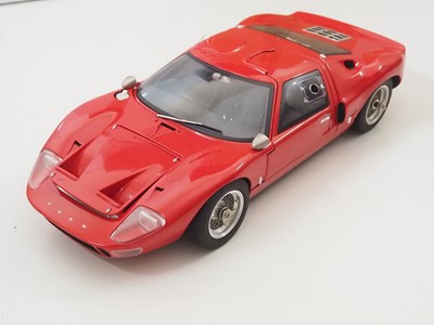 Lot 401 - A GMP G1201311 1/12 scale diecast Ford GT40...