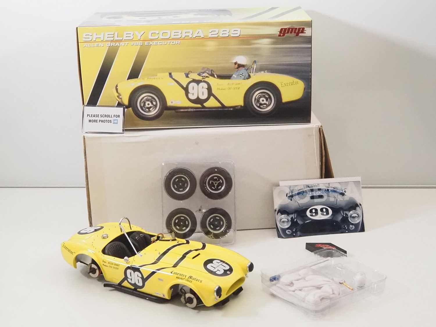 Lot 402 - A GMP G1202610 1/12 scale Shelby Cobra 289...
