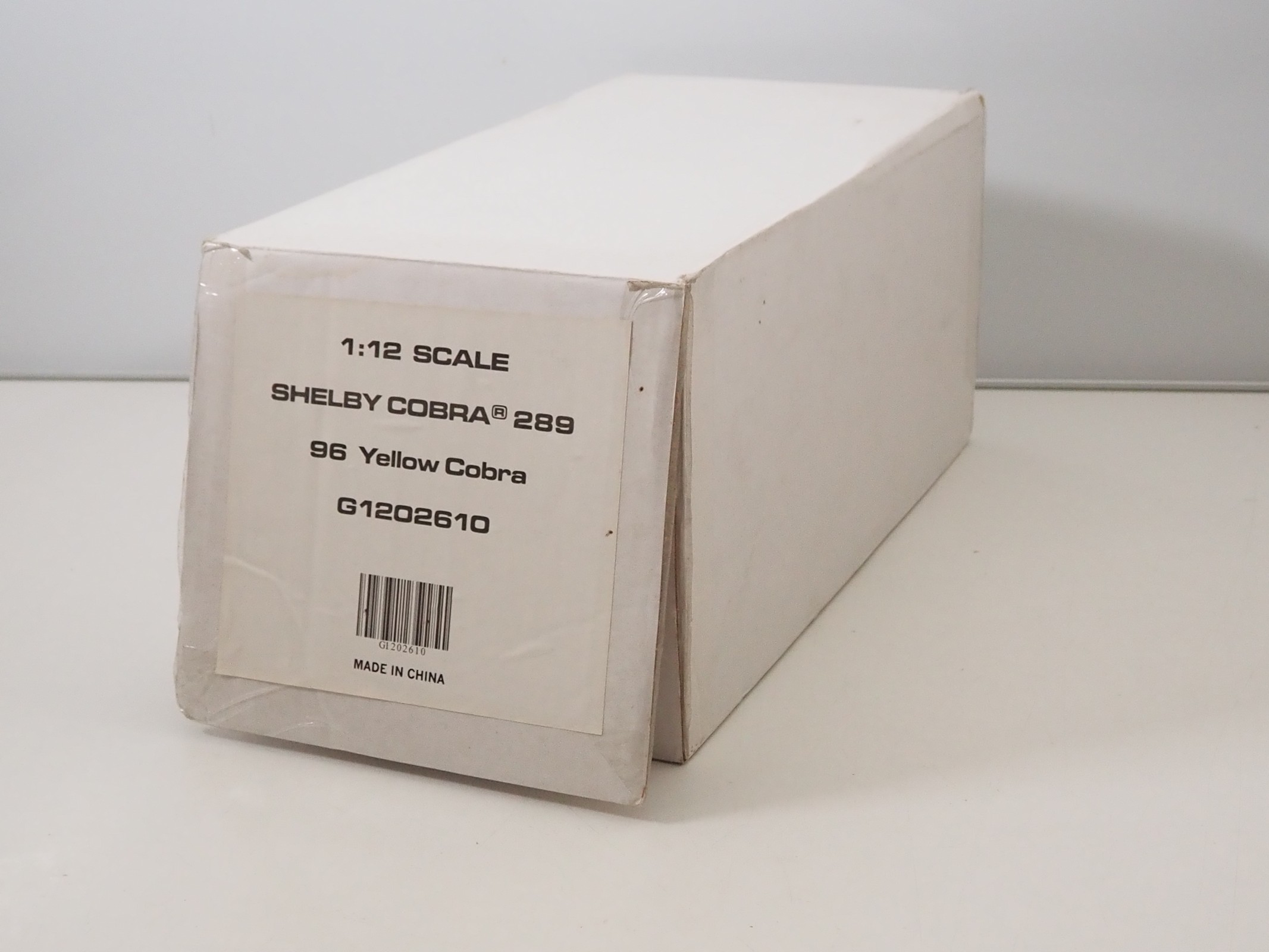 Lot 402 - A GMP G1202610 1/12 scale Shelby Cobra 289