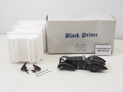 Lot 432 - A CMC M-001 1/24 scale M-001 Mercedes Benz SSK...