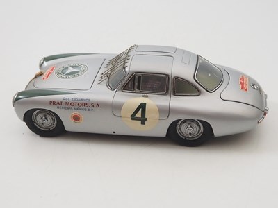 Lot 433 - A CMC M-017 1/24 scale diecast Mercedes 300SL...