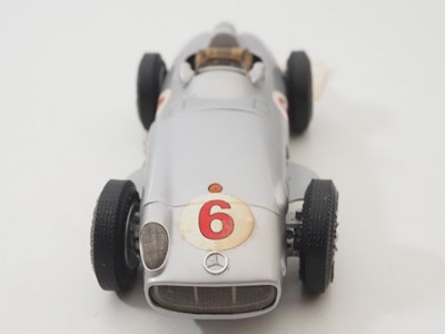 Lot 435 - A CMC M-020 1/18 scale diecast Mercedes Benz...