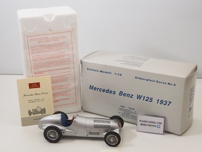 Lot 440 - A CMC M-031 1/18 scale diecast Mercedes Benz...