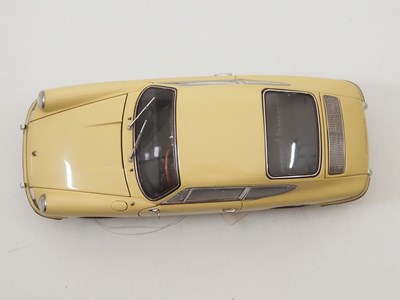 Lot 451 - A CMC M-067A 1/18 scale diecast Porsche 901...