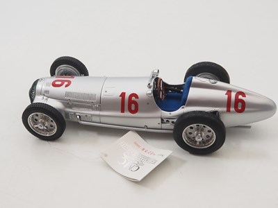 Lot 463 - A CMC M-098 1/18 scale diecast Mercedes-Benz...