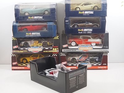 Lot 708 - A group of 1:18 scale diecast American outline...