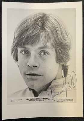 Lot 745 - MARK HAMILL An autographed mini photograph of...