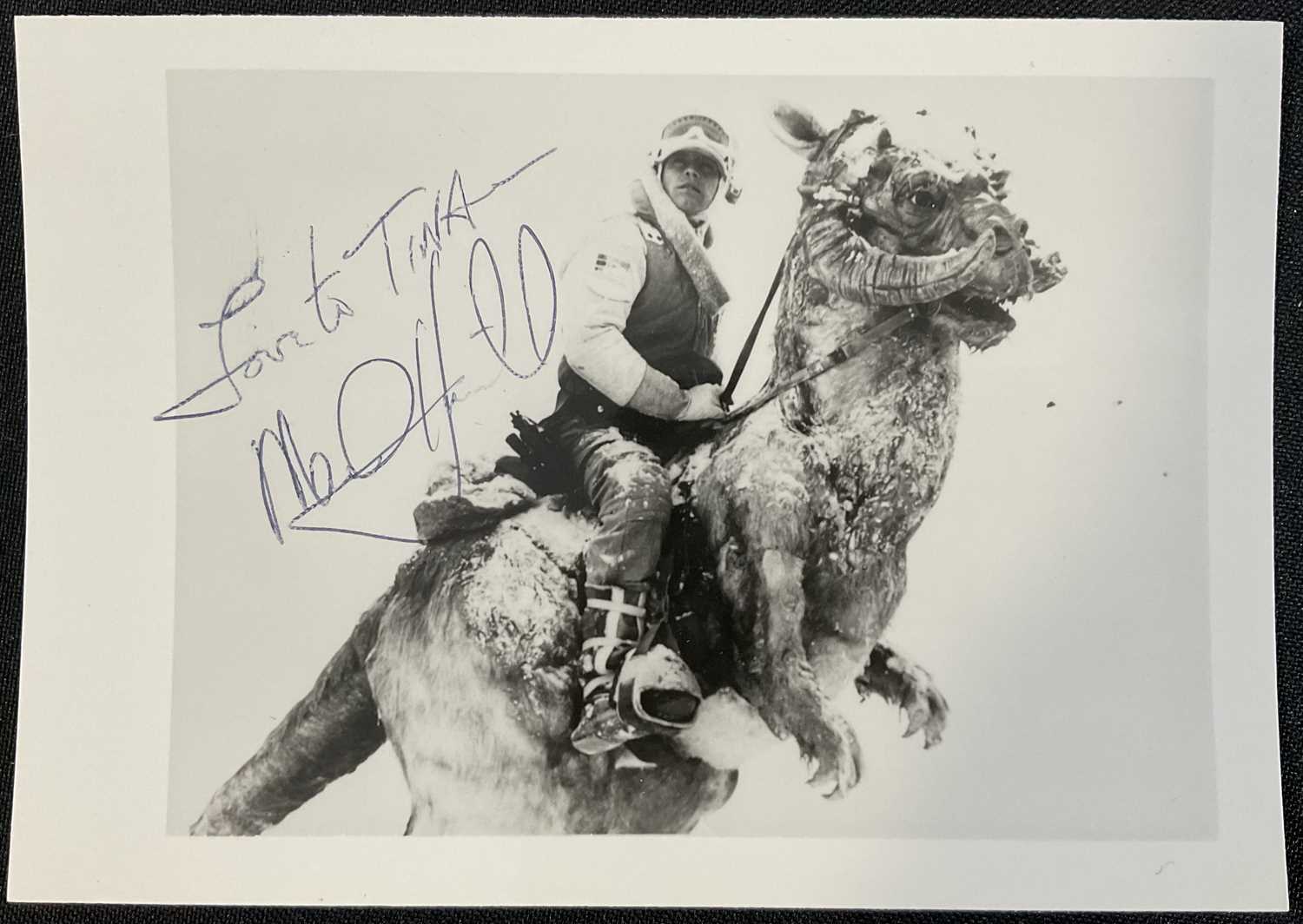 Lot 740 - MARK HAMILL An autographed mini photograph of...