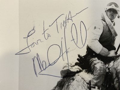 Lot 740 - MARK HAMILL An autographed mini photograph of...