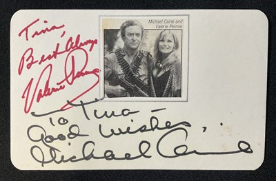 Lot 425 - MICHAEL CAINE - An autograph card signed by...