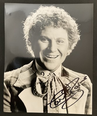 Lot 406 - DR WHO - A group of Doctor Who autographs on 8"...