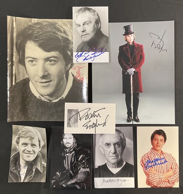 Lot 463 - A group of film star autographs comprising...