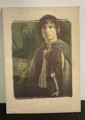 Lot 144 - A collection of LORD OF THE RINGS memorabilia...