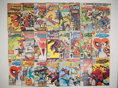 Lot 84 - AMAZING SPIDER-MAN ANNUAL #2, 4, 6, 9 to 28...