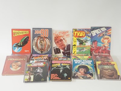 Lot 355 - SCI-FI ANNUAL LOT (29 in Lot) - Titles include...