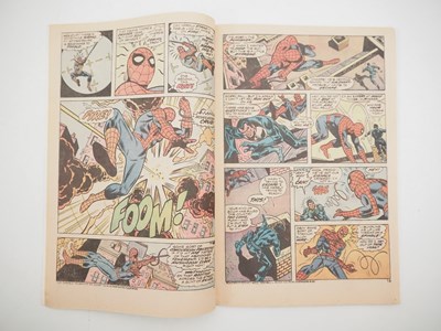 Lot 437 - AMAZING SPIDER-MAN #129 - (1974 - MARVEL) -...