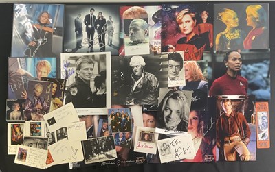 Lot 454 - A large quantity of Sci-Fi, related actors and...