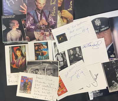 Lot 454 - A large quantity of Sci-Fi, related actors and...