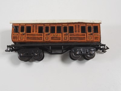 Lot 75 - A BING O gauge 1920s clockwork 0-4-0 steam...