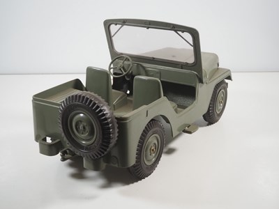 Lot 97 - A MARX TOYS Jeep and Searchlight Trailer,...