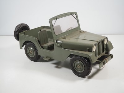 Lot 97 - A MARX TOYS Jeep and Searchlight Trailer,...