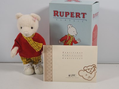 Lot 102 - A STEIFF 653568 2007 limited edition white...